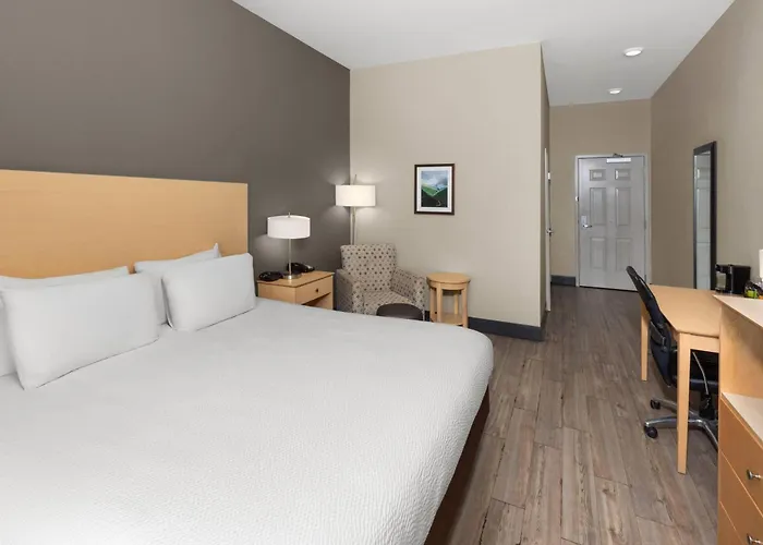 Stone Hill Norman, Trademark Collection By Wyndham